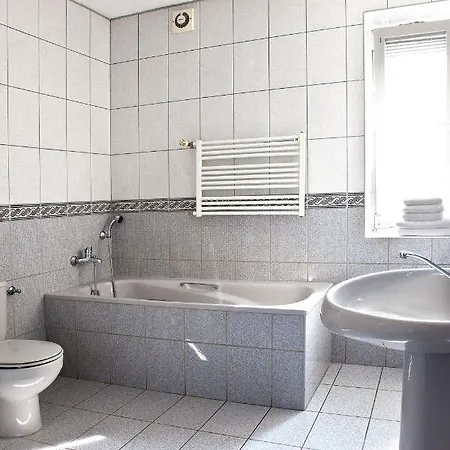 Miastkovo Vandrarhem Poznań